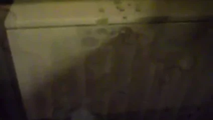 Sahne ueber den ganzen Schreibtisch verteilt Wide Cumshot