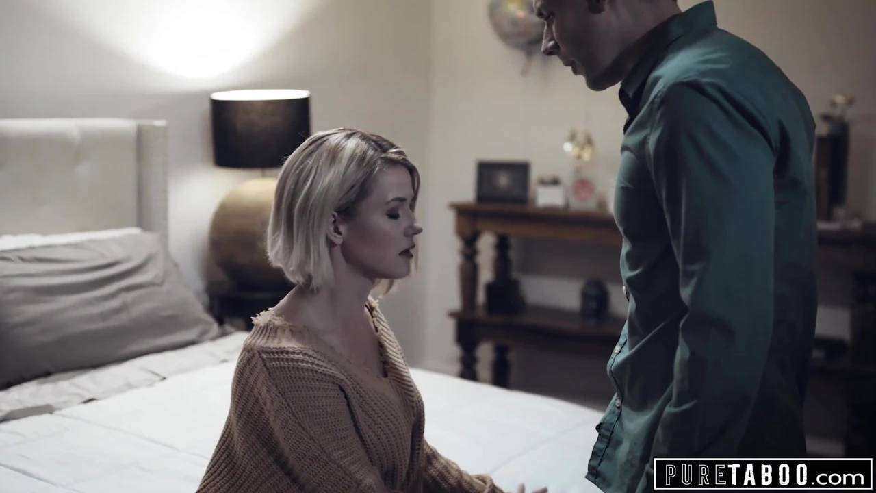 PURE TABOO Stepmom Helped Injured Step Son Pleasure Himself