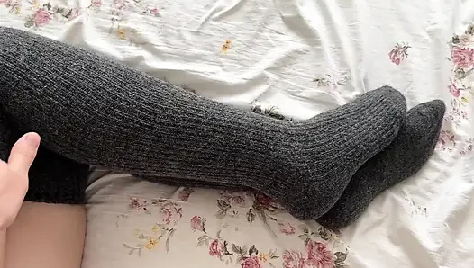 Stepbro Fucks His Sexy Stepsis in Long Socks – Morning Creampie POV