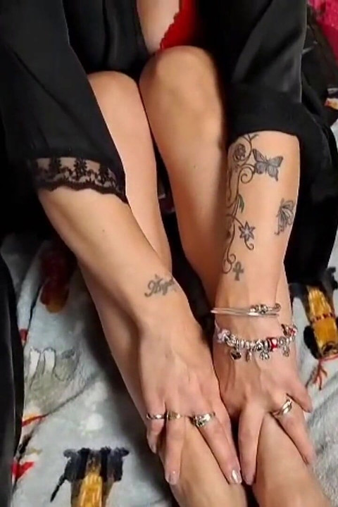 Step-mommy Loves Giving Messy Footjob