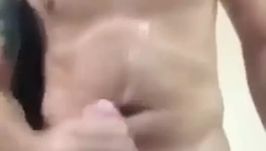 Pump porn video – tatted thick dicked man pumps a nut