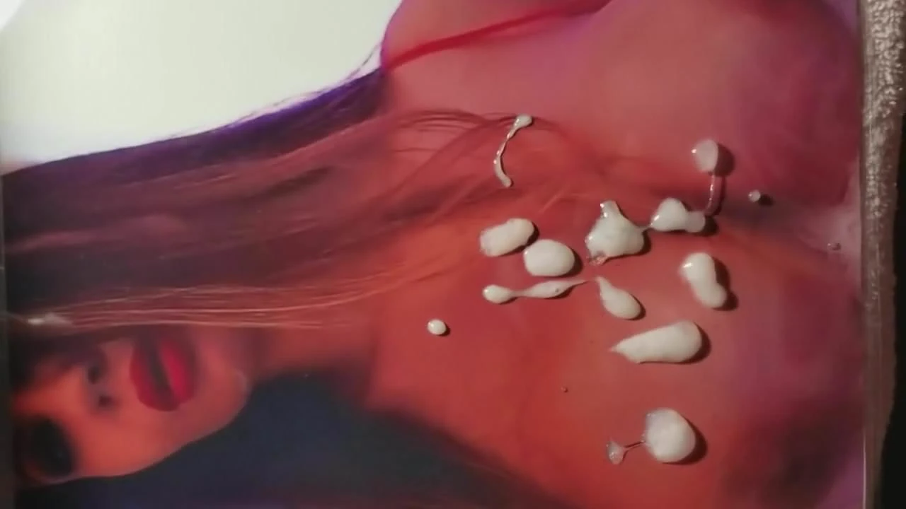 Lilcumslut1995 cum homenaje tetas 2018
