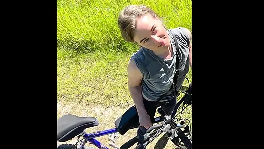 Pebisnis nyepong kontol sampai tengkorak di wajah - sampai ke tengkoraknya pmv