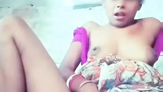 My horny wife's pussy fucking with big bottle and come out cream and juice her pussy