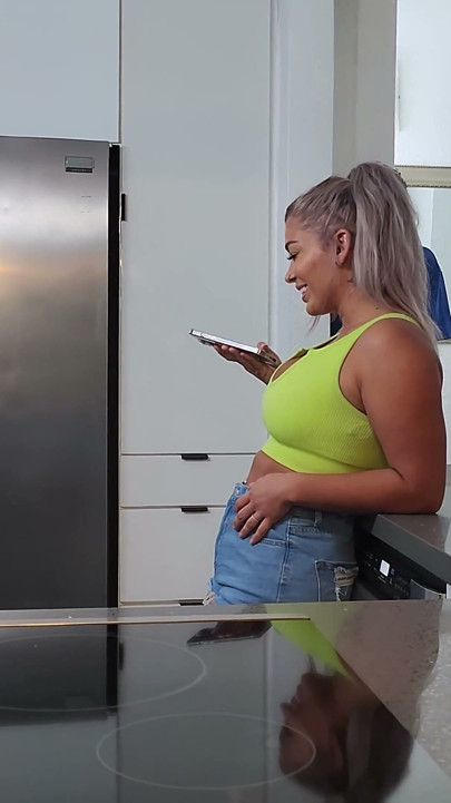 Mypervyfamily - Behind the Scenes with Hayley Davies & Ethan Seeks
