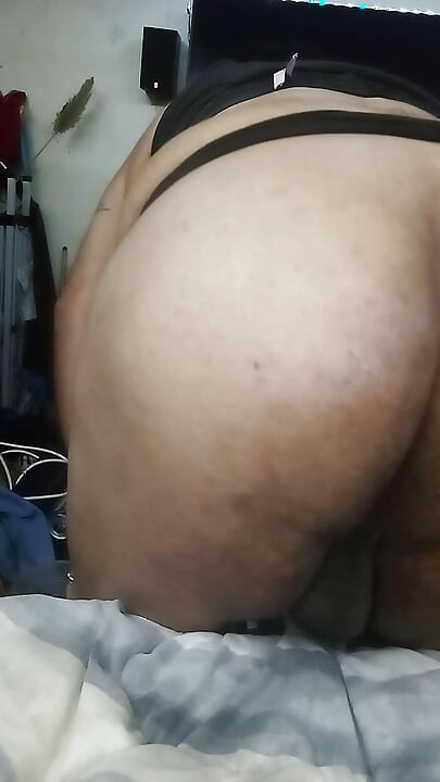 Big fat sissy crossdresser pleasure her self