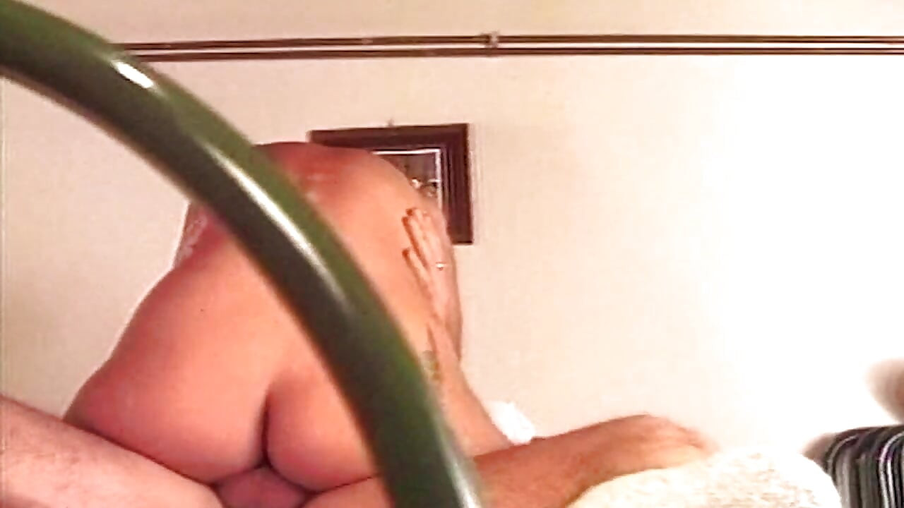 Mature Brunette Pisses Wildly and Flaunts Bulging Rosebud