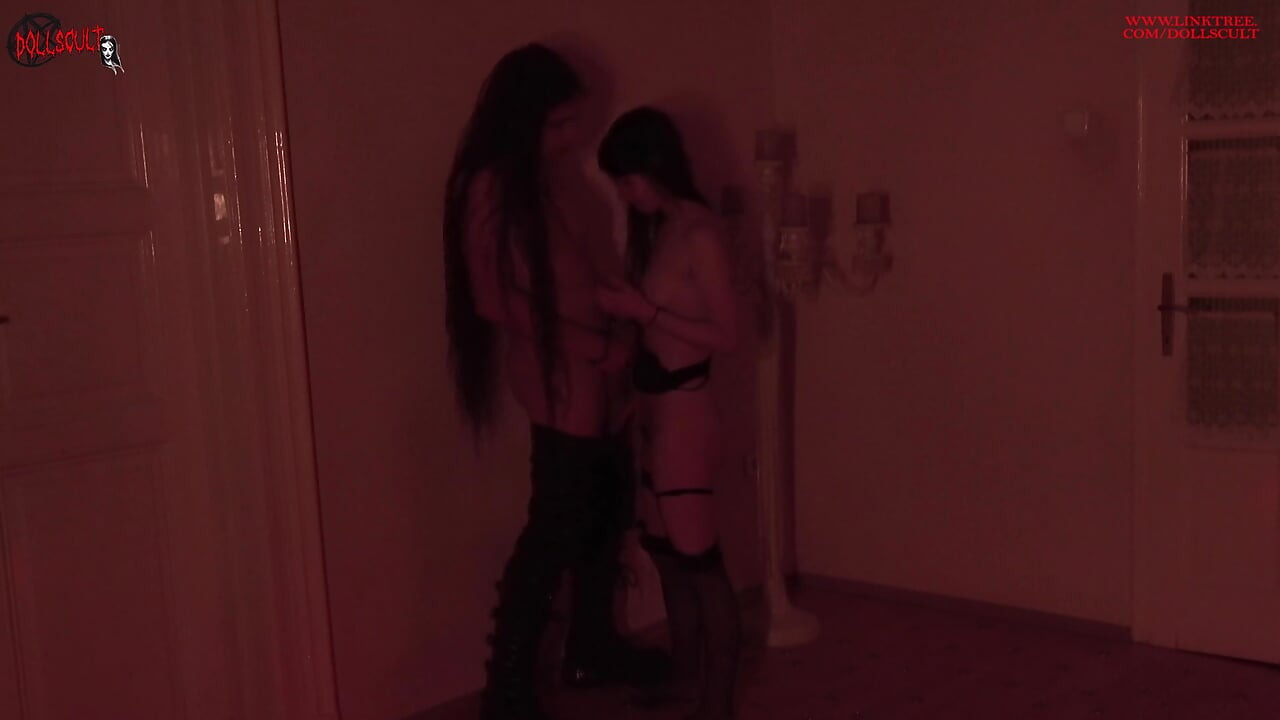 Shane makes Mel cum - DOLLSCULT