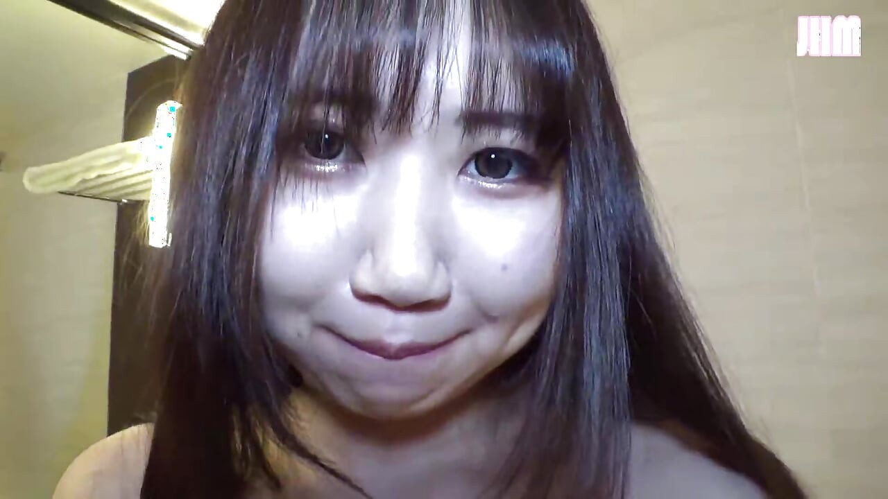 Uma sessão privada vívida com Mariru, envolta no perfume do prazer - 1