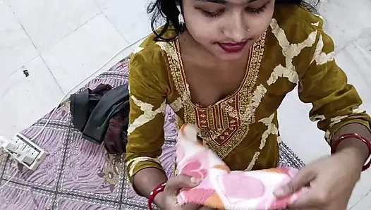 Rekaman seks tante semok india lagi asik dientot habis-habisan sama abang iparnya di kamar mandi