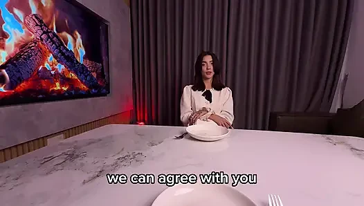 Sexy Girl Came on a Date, but She Had No Money