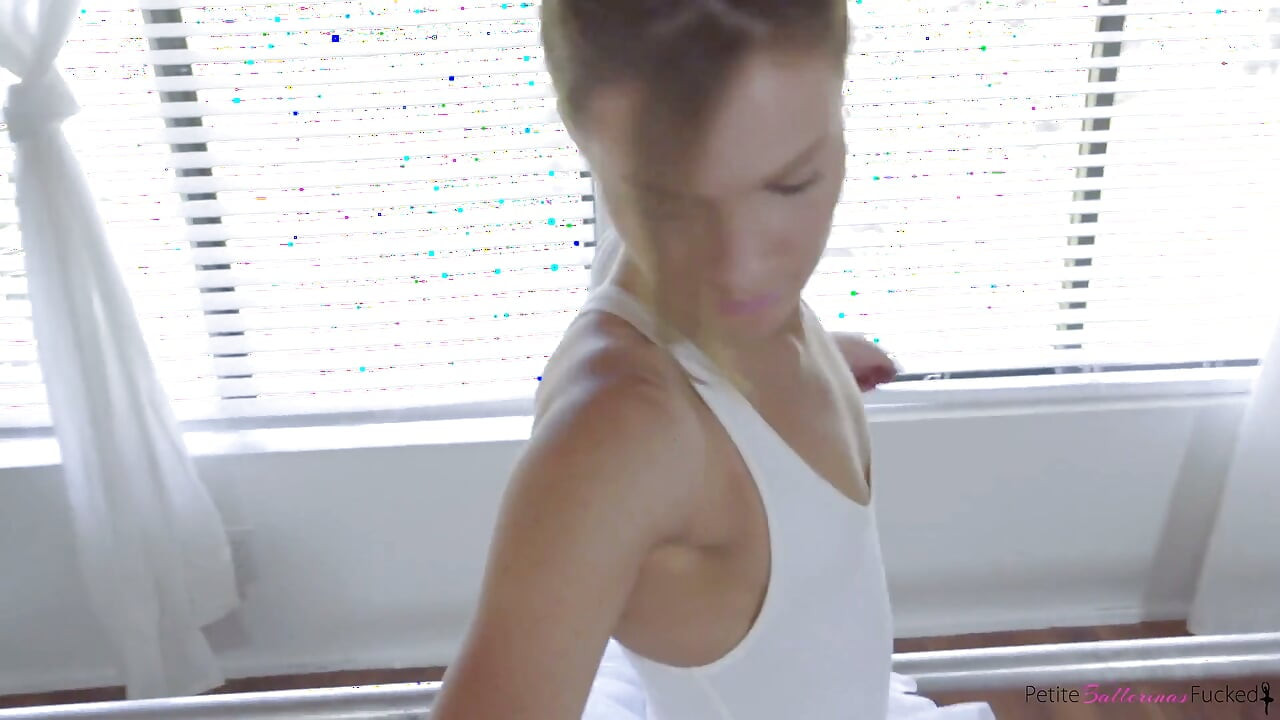 Petite Ballerina Creampie - S2:e9