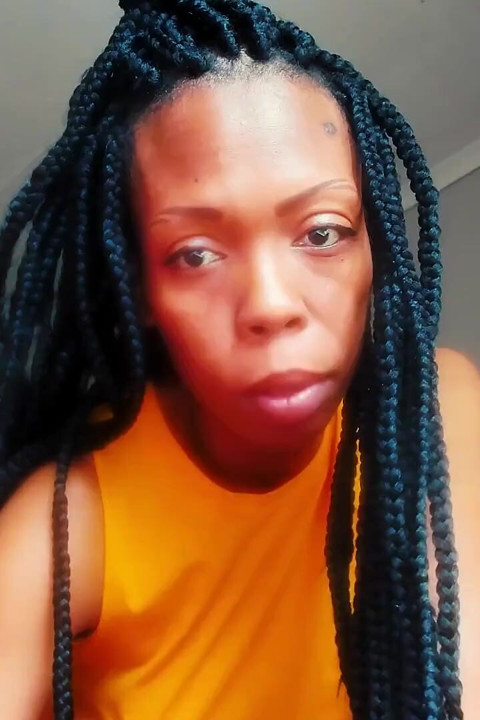 Analebony'nin en son kalça zıplayan videosu...