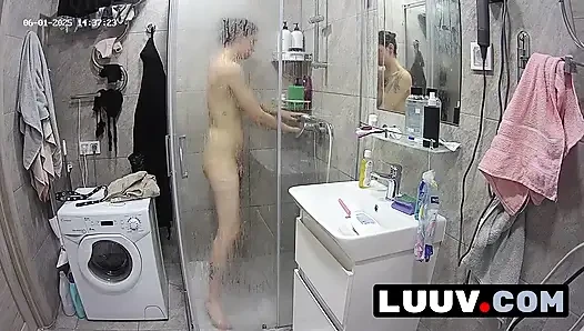 LUUV. Beautiful Alice, used to reality show cameras, enjoys demonstratin...