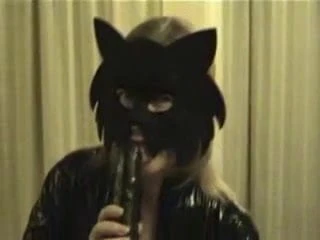 Masked eş yapay penis oyun