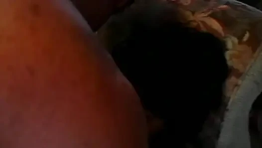 Pelacur cantik mendapat facial setelah seks anal yang intens