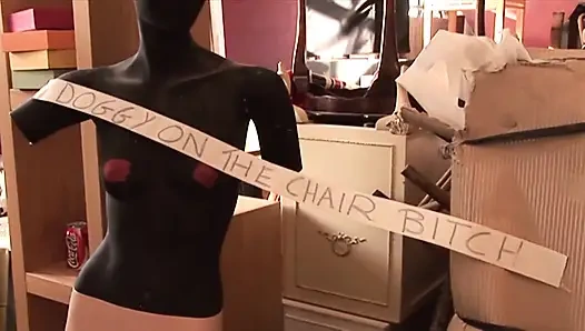 Memek becek gadis sange ini dientot habis-habisan sampai muncrat banyak banget