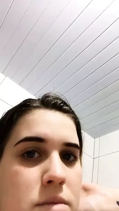 Loirinha gostosa peituda