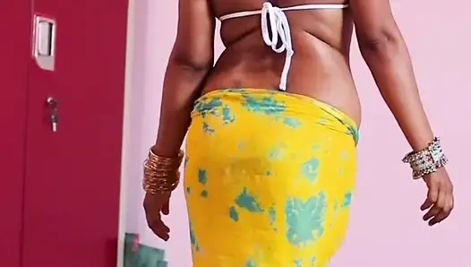 Evi temizliyorum, patrondaydım ve sırtım çok acıtıyordu, patronum beni rahatlatıyor, tam Hintçe viral video