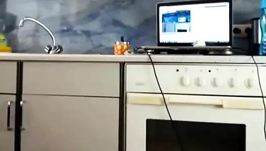 Pengalaman menggoda cewek cantik ini di pameran pantat erotis sexydea