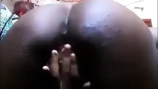 Siyah kadın onunla birlikte