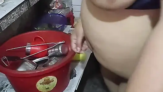 Priya ateşli büyük göğüsler