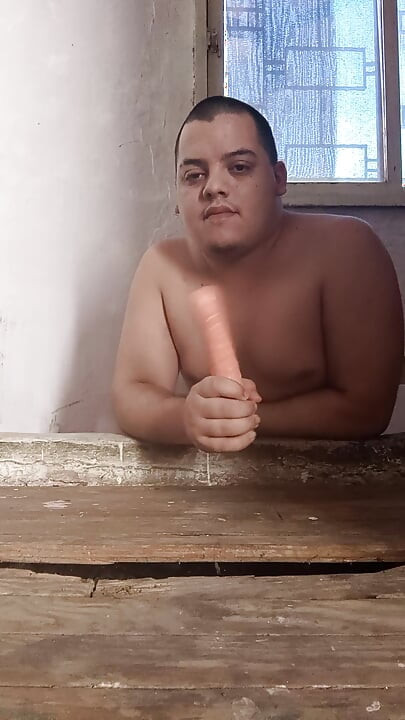 Bear_beer96 Playing with my ass