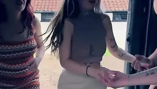 Smash otobüs grup seks