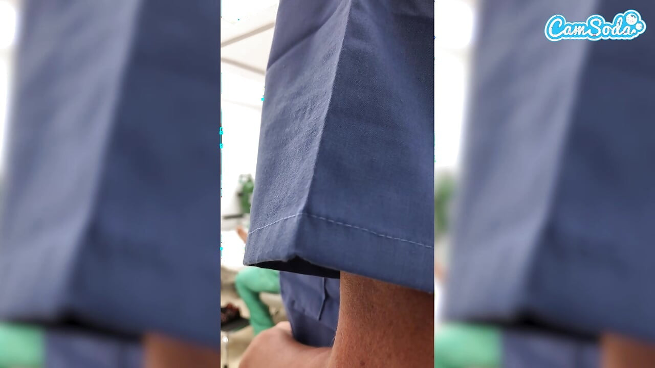 Fit MILF Enfermeira É Demitido Por Se Masturbar No Hospital