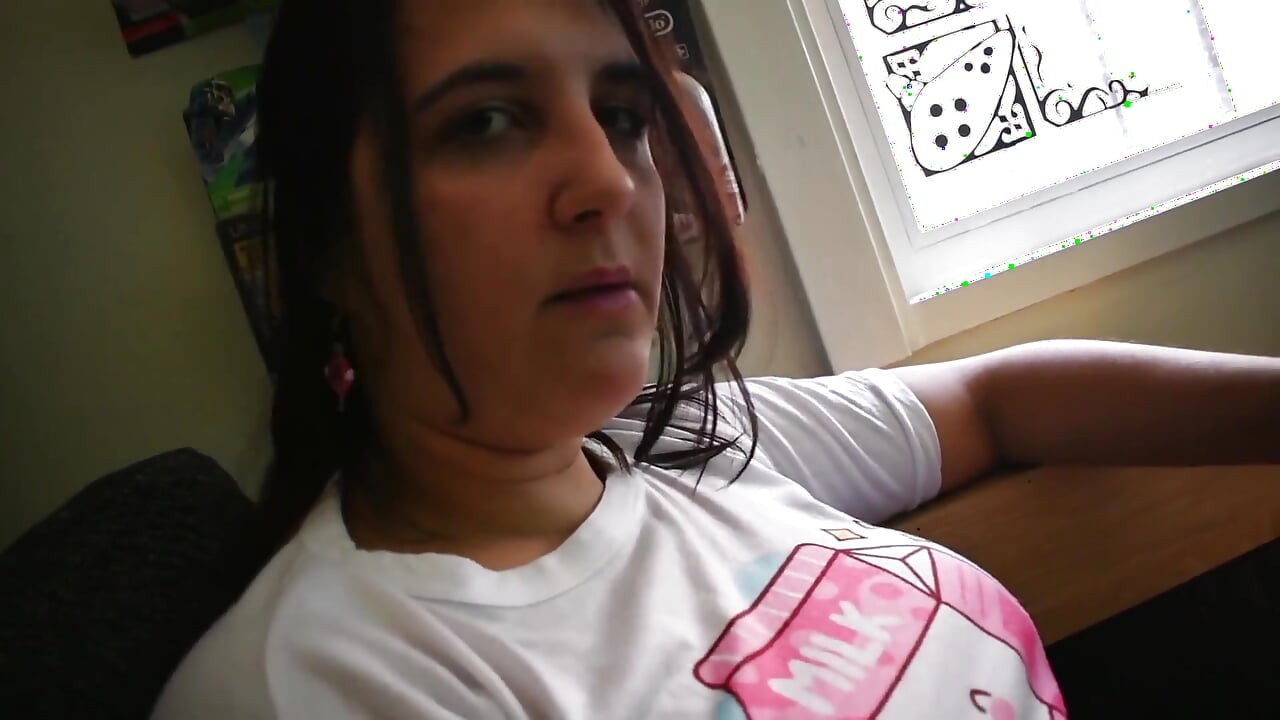 Stepsister Handjobs Me to Beat My Bubblegum Kink - Bunny Looner