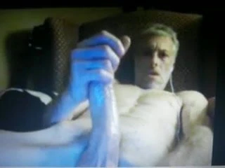 daddy with huge cock jerking on cam
