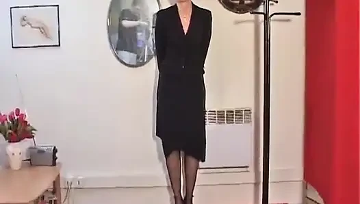 Lise's strip-interview