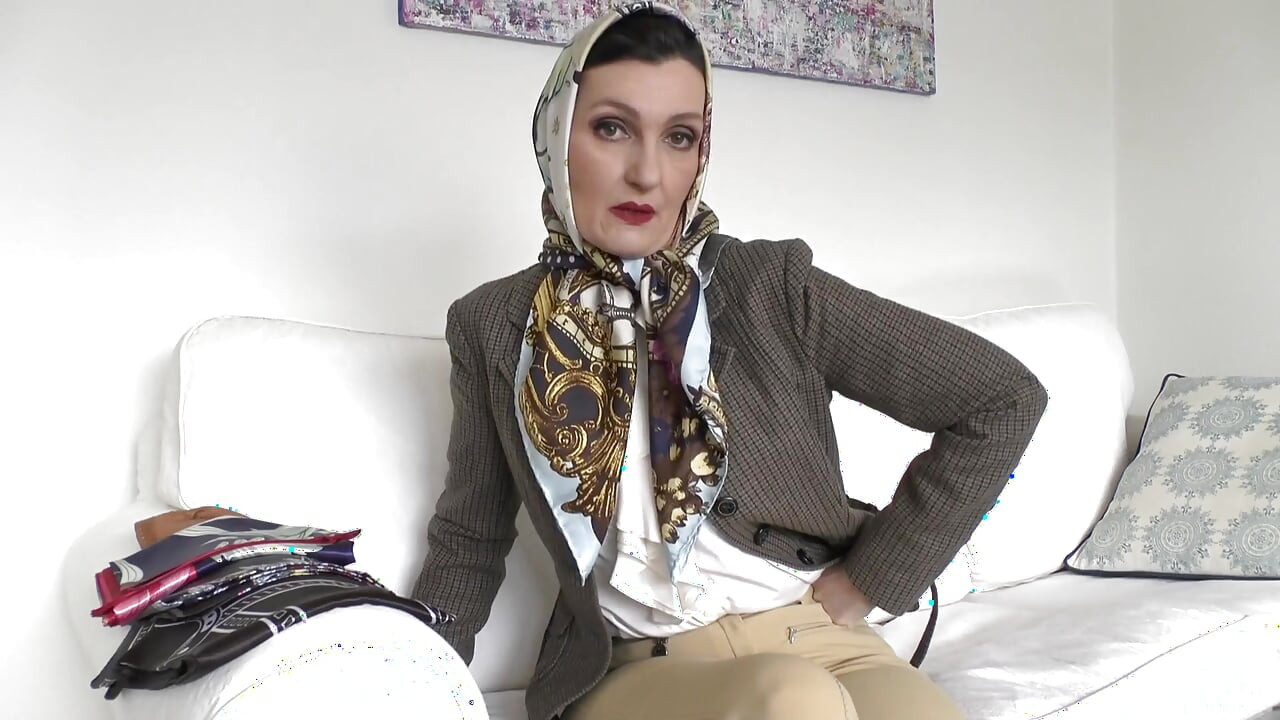 Палава ежедневна задача за моята сатенена курва, лейди Виктория Валенте