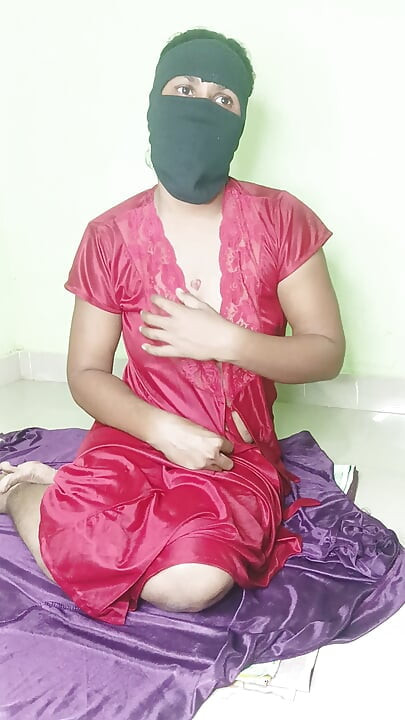Tamil girl using cucumber in Full mood