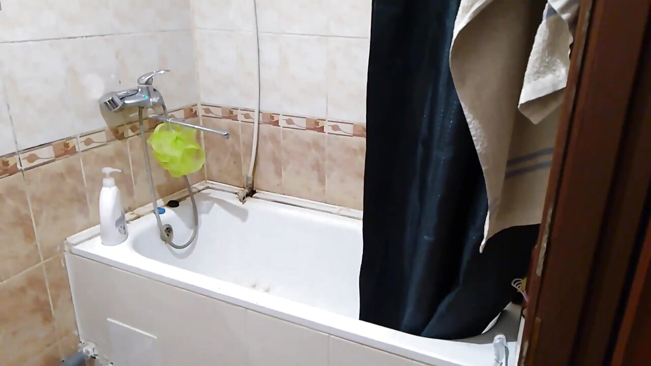 I Watch My Stepsister Wash Herself and See the Curves of Her Wet Body