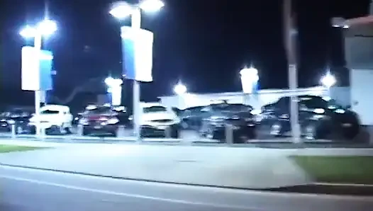 Superbe rothaarige farbige schlampe in roten strümpfen bekommt schwanz tief in ihre enge muschi
