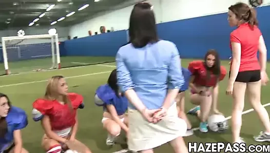 Frat girl dominates young lesbian chicks into hot foursome
