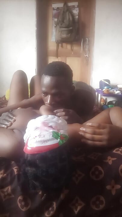 Popular Nigerian Actress Getting Laid Down for Missionary