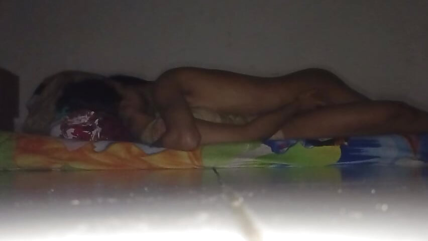 Fucking Indonesian girlfriend during heavy rain