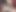 Zinde trans orta yaşlı seksi kadın eller serbest boşalana kadar büyük siyah dildoyla kendini sikiyor