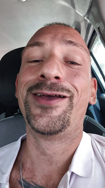 Wank in the car