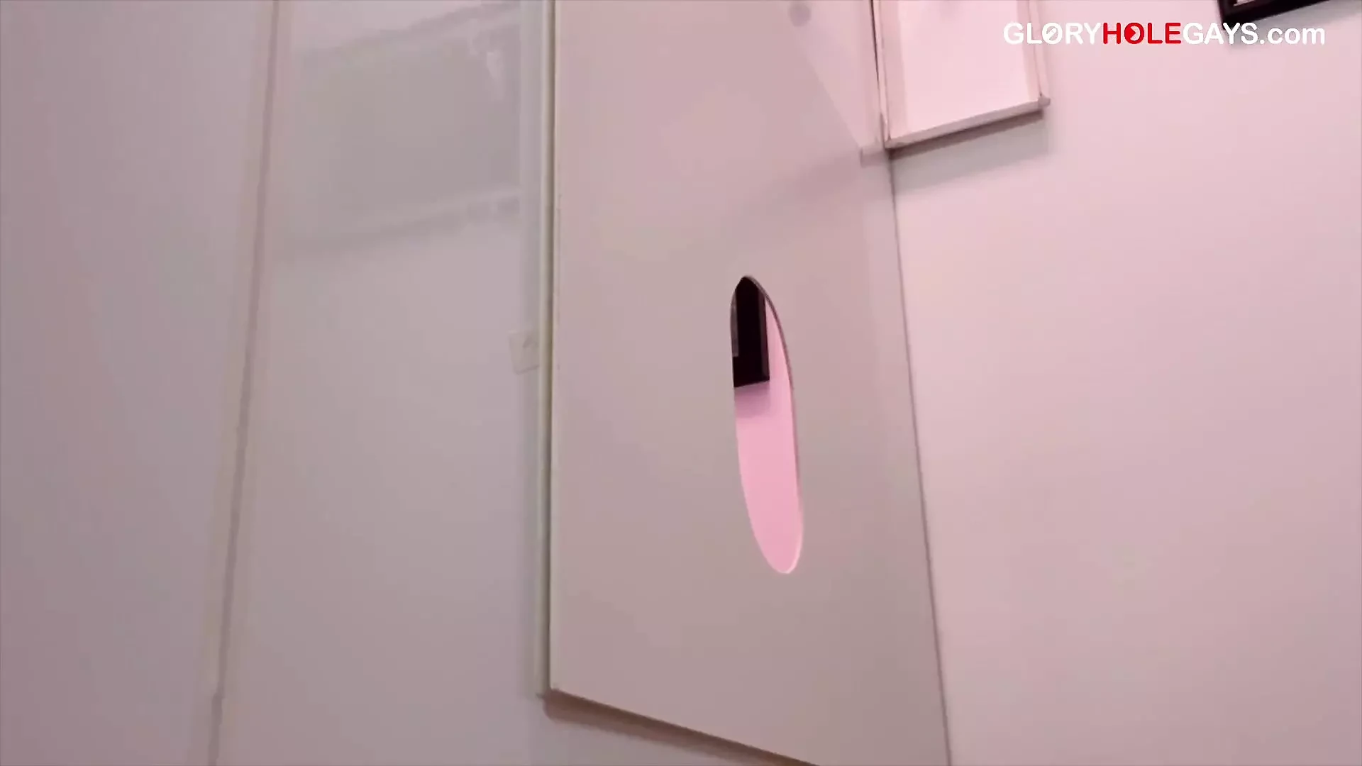Pompier de 28 de ani ejaculează tare în 10 secunde - Trebuie să-i auzi gemetele