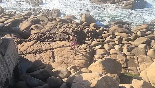 Perfect body brunette mermaid seduces me until I have deep sex between the rocks