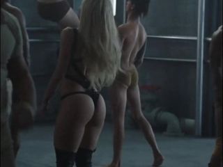 Britney lance le cul de la déesse