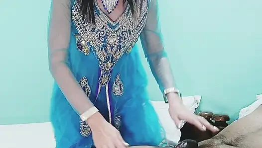 Heiße milf zeigt perfekte fähigkeiten mit perfektion mit Bbc