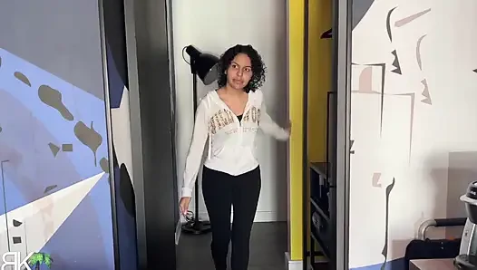 Pembantu rumah tangga yang lagi sange berat - alix avery