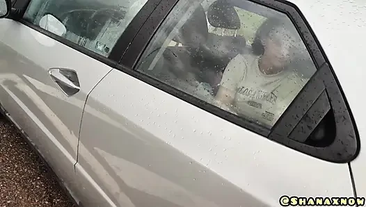 Yolda işemek için hızlı durma