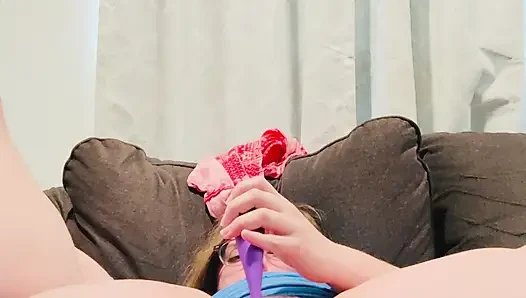 PAWG noktalı vibratör kullanıyor