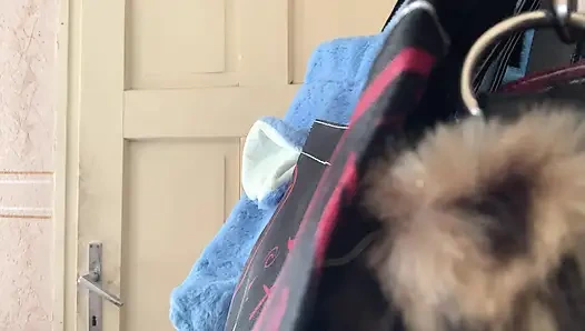 Metal babe show her tits at home