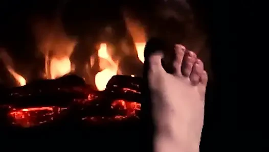 Aufwärmen meiner Füße, um ihnen einen schönen heißen Footjob zu geben, keine Kopfhörer erforderlich